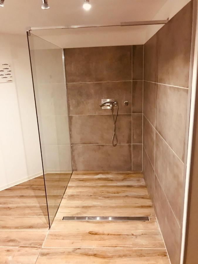 Soutterain - Wohnung Mit Senkgarten Weingarten  Εξωτερικό φωτογραφία